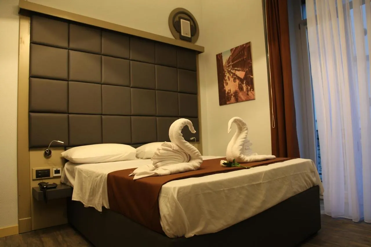 Bed & Breakfast Sleep In Naples