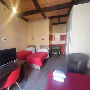 Bed & Breakfast Emyjo, Naples